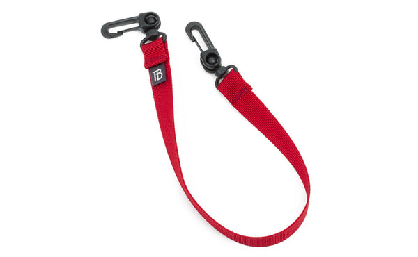 A 16-inch Iberian (red) Key Strap with a snaphook at either end.